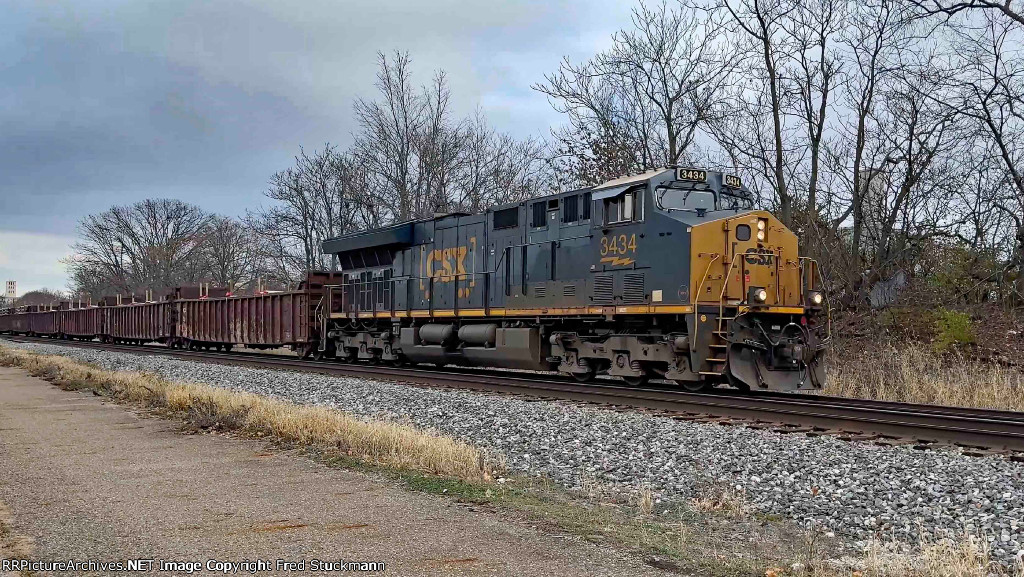 CSX 3434 leads M331.